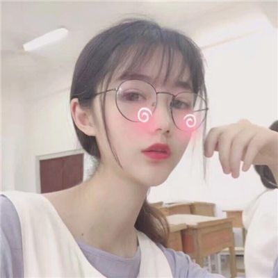 大门紧闭，可标识完备，扶梯、灯光都开着，这些地铁口到底啥时开放？